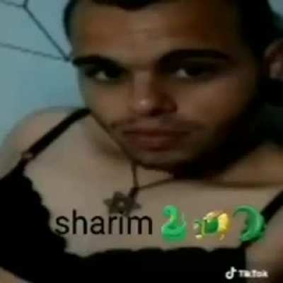 B)