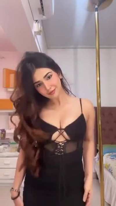 Roshni Walia 