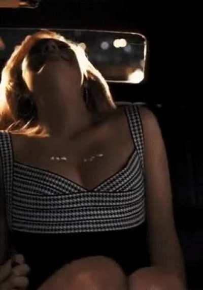 Margot Robbie sexy