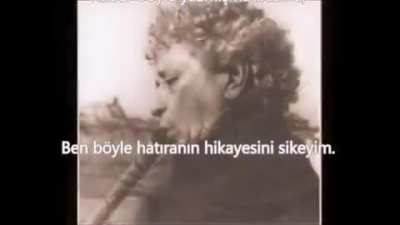 Üstad bütün edebi<wbr>yatçı<wbr>ların amına koydu. Kadını değer<wbr>sizle<wbr>ştird<wbr>iği için ( amcık uğruna dağ delmek) never fap yapanlar tarafından ezberlenip kriz anında bağıra bağıra söylenmeli.