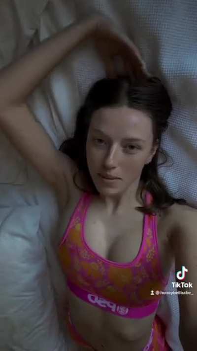 Bella_honey_