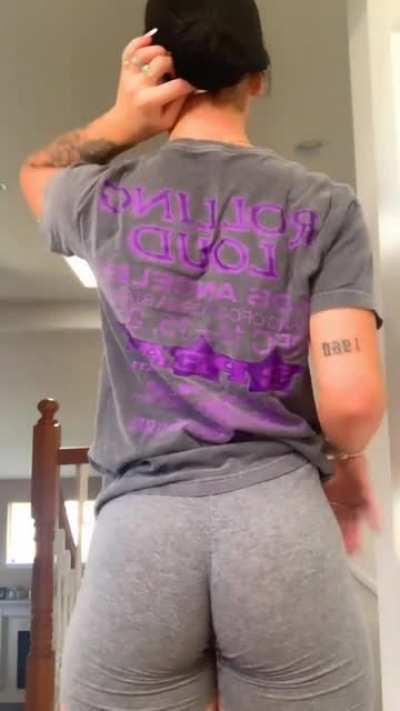 😳