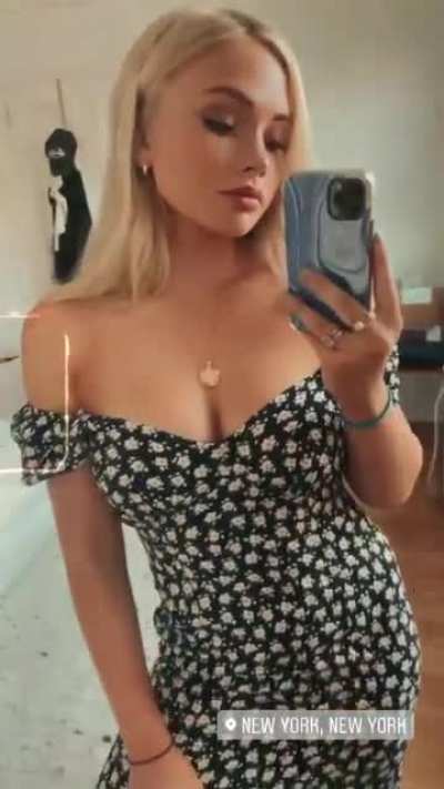 Flower dress clip