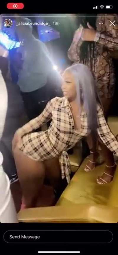 😫