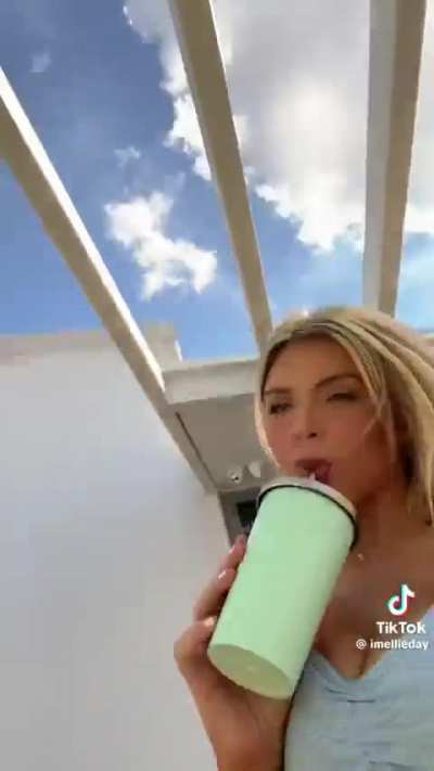 @imellieday