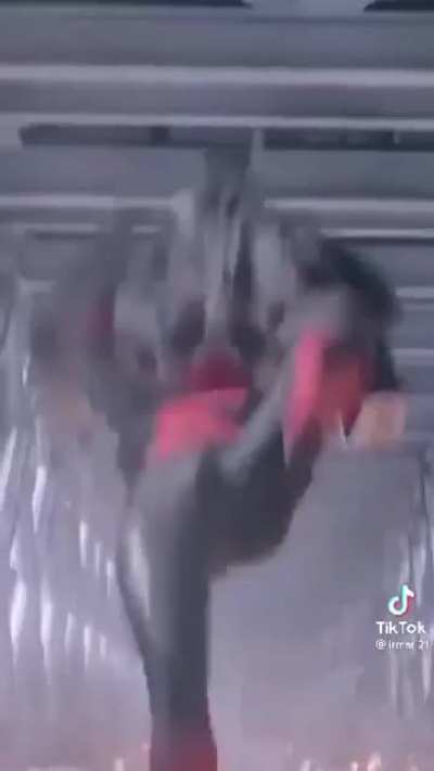 Avengers. Mp4 (Pa UpVote po!)