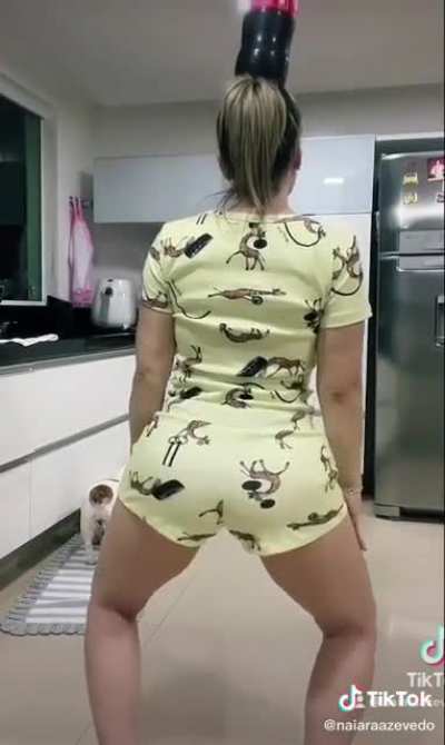 Naiara Azevedo
