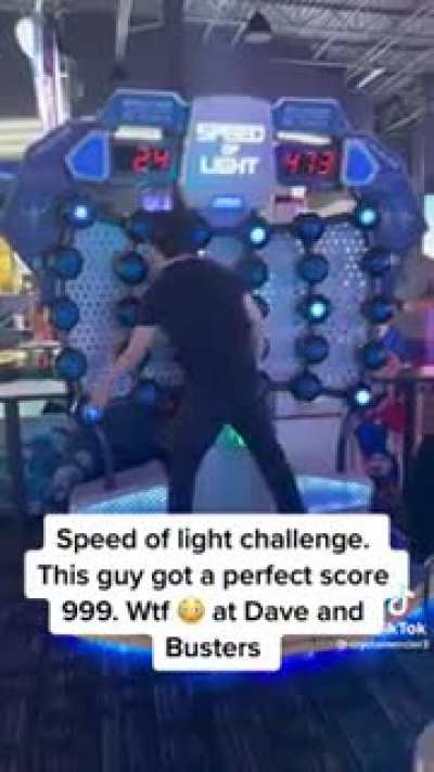 The way this guy plays the Speed of Light game