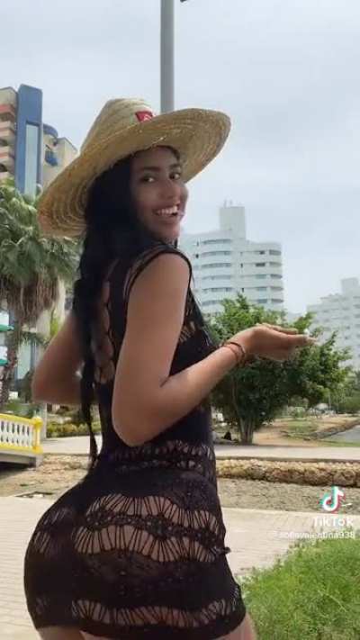 She isn’t shy at all 🍑