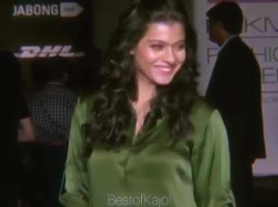 Kajol’s sexy hot body 💋👅😍🔥