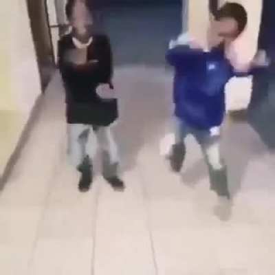 :v