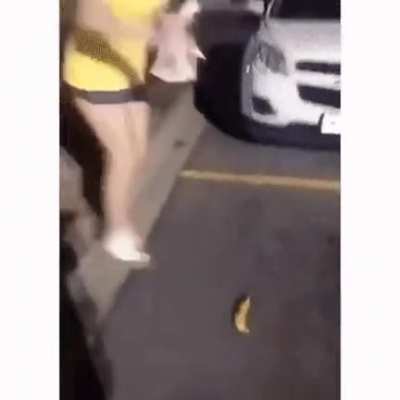 When banana fights back.