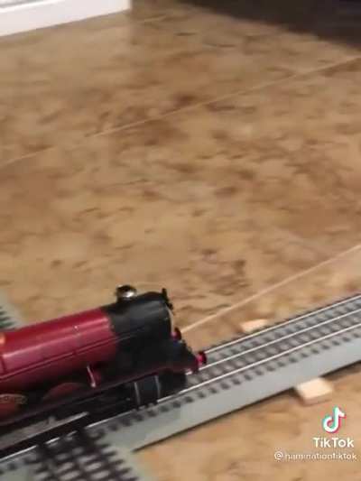 Das a fast train