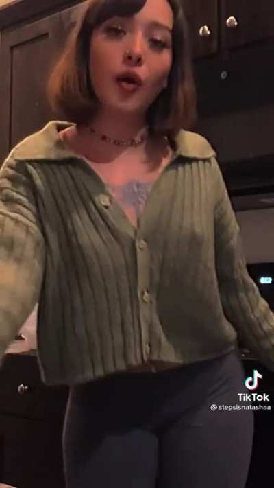 👀