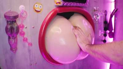 Oiled Gloryhole