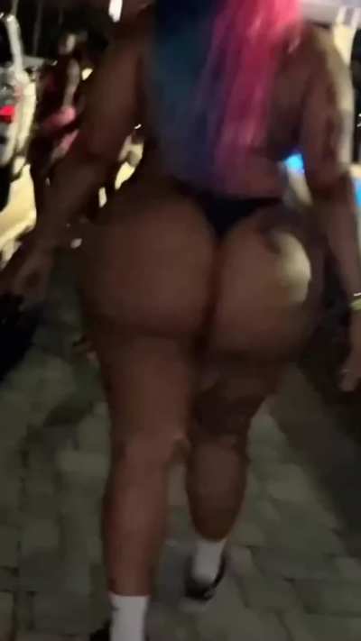 Gotta be the biggest butt in Florida