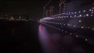 1:1 scale recreation of the Titanic leaving Belfast docks using 1000 drones