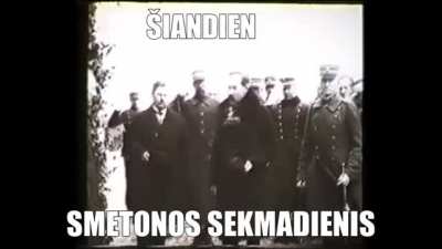 Smetoniška gira?
