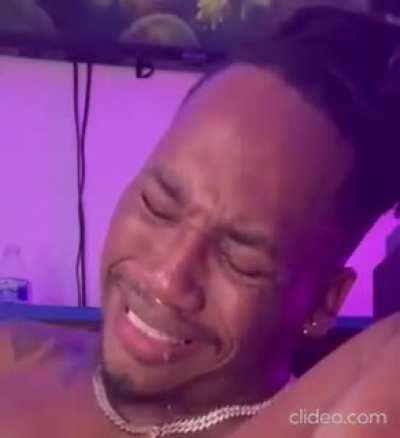 Man (DreamybullXXX) tragically has stroke on livestream 😭😭😭