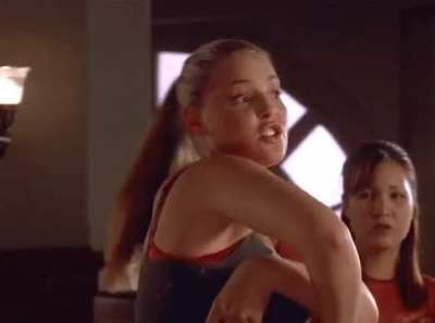Katherine Heigl teasing everyone with her perfect heavy tits.