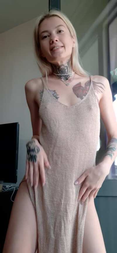 Ever wanted to fuck a girl with small tits and a lil booty? :) [drop]