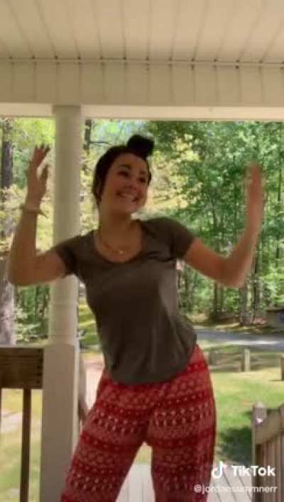Bouncing braless