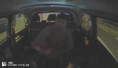 Never disrespect the cabbie!