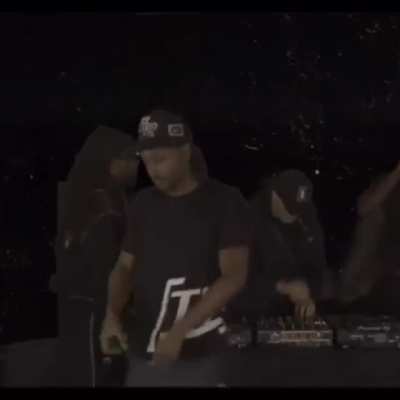 Skepta spitting over Audio Slugs & Teddy/Silencer Beat ⚡️🐻