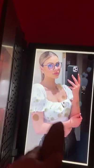 Schön Emilia eingesaut 🤤💦