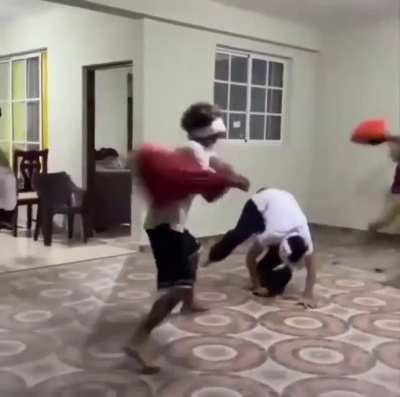 Blind pillow fight