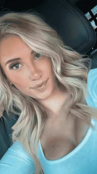 Blonde_Bombshells
