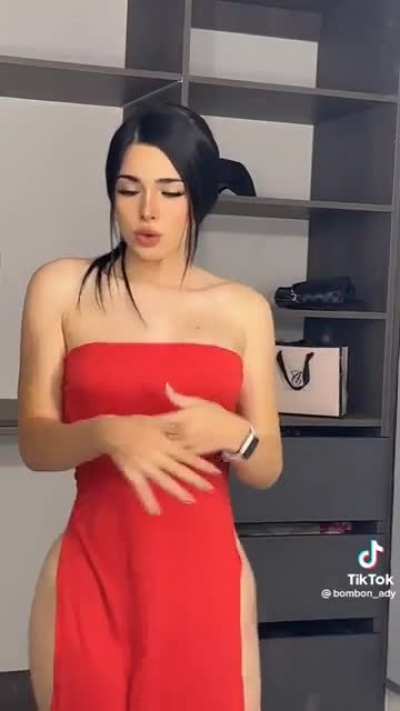 Damn she's hot 🔥