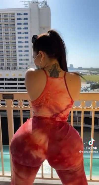LoveLY ♥️🍑