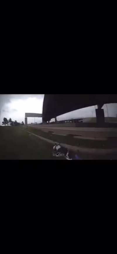 ‘Get on the ground’