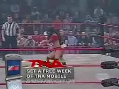 Christy Hemme shamelessly low blows Gail Kim