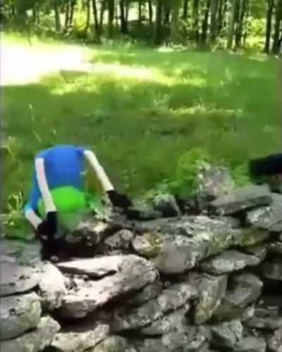 Ñ