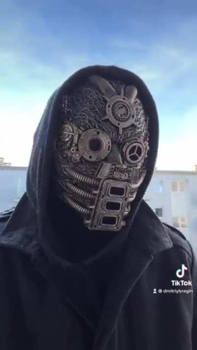 New day, new mask