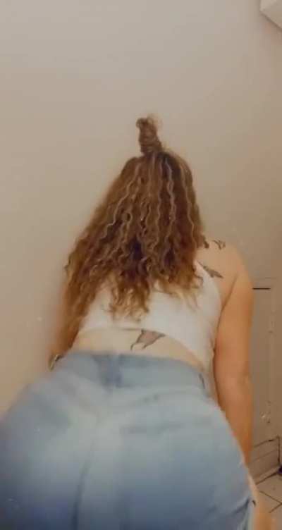 Her Booty has gotten so much Phatter over the Years.🔇
