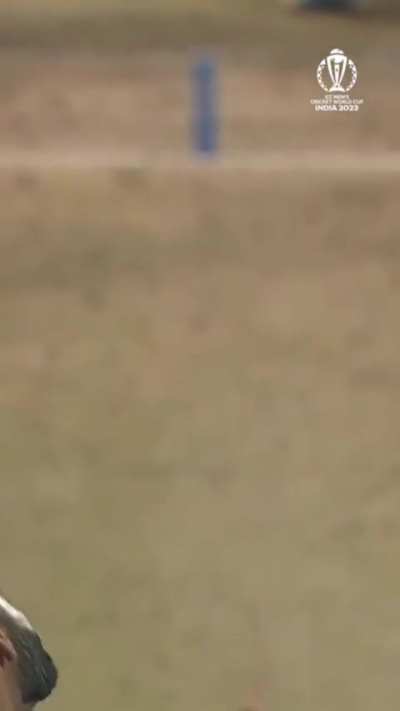 Virat Kohli strikes !! He gets the opposition captain 