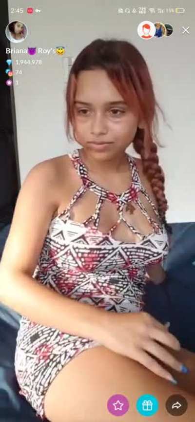 Brian<wbr>a😈Roy<wbr>'s😇 pussy & nip slip publicly