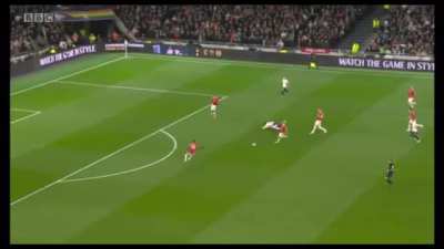 Spurs 0 - 3 United: Post match interviews (Ole, De Gea) and analysis (Lineker, Shearer, Wright) BBC MotD, 6min