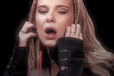 👅