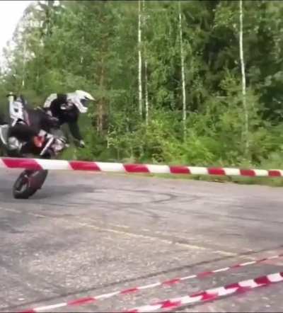 This guys motorcycle skill