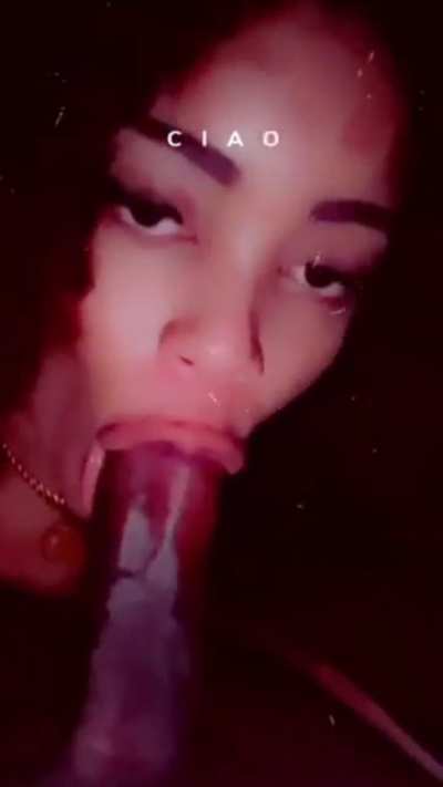 Giving Head With Sexy Lips 👄🍆😻❤️<wbr>😍