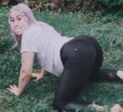 Yard Twerking