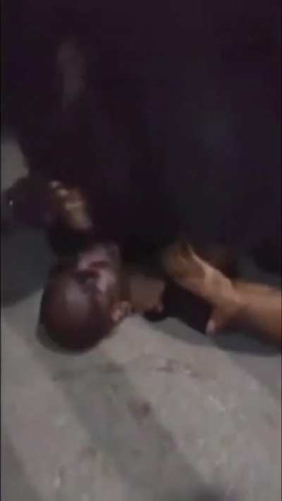 “SIT ON HIM BILLY” — Guy gets choked, knocked out, robbed and pisses himself