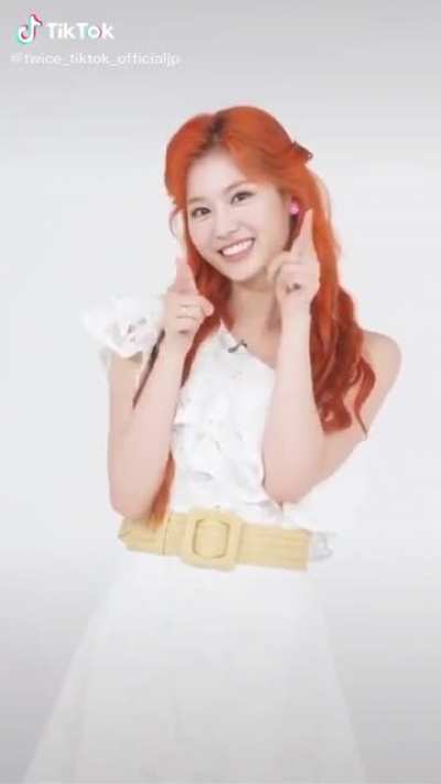 200831 Cute Sana (