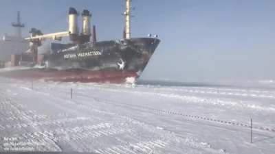Icebreaker parking