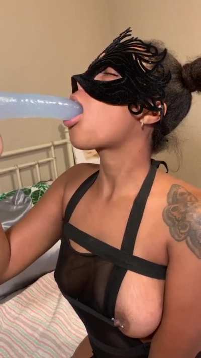 Watch my throat daddy! [OC] [F]