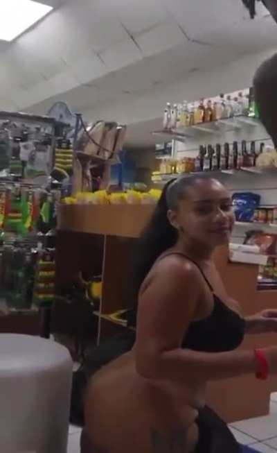 MF: store play